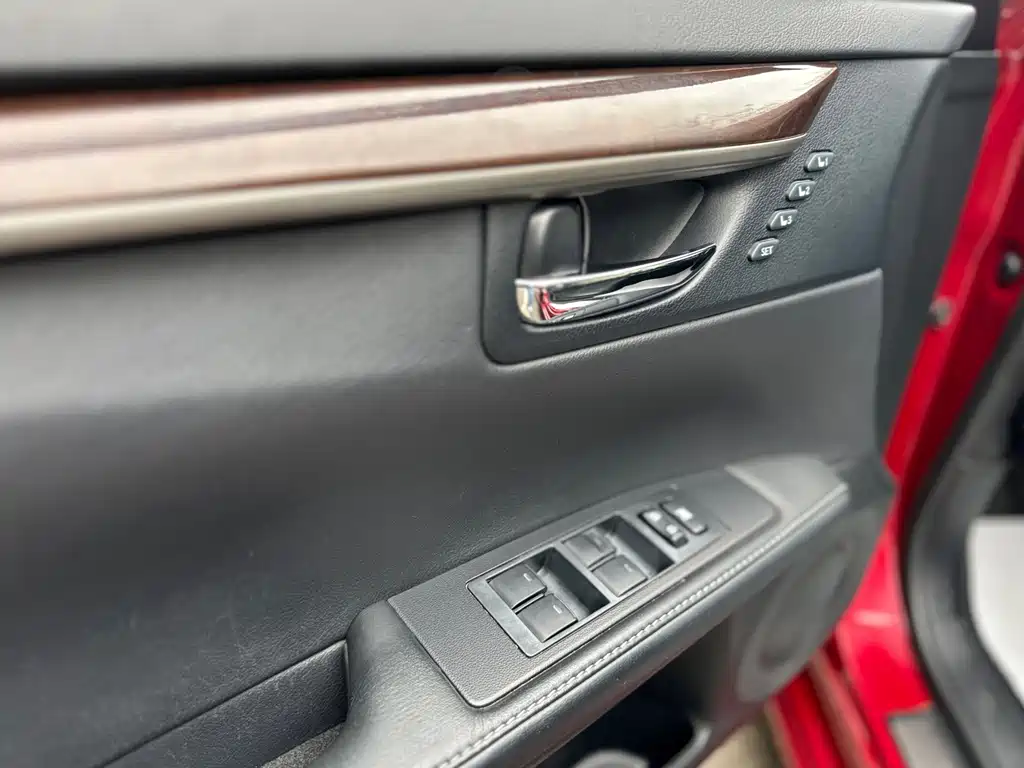 Lexus ES — миниатюра 15