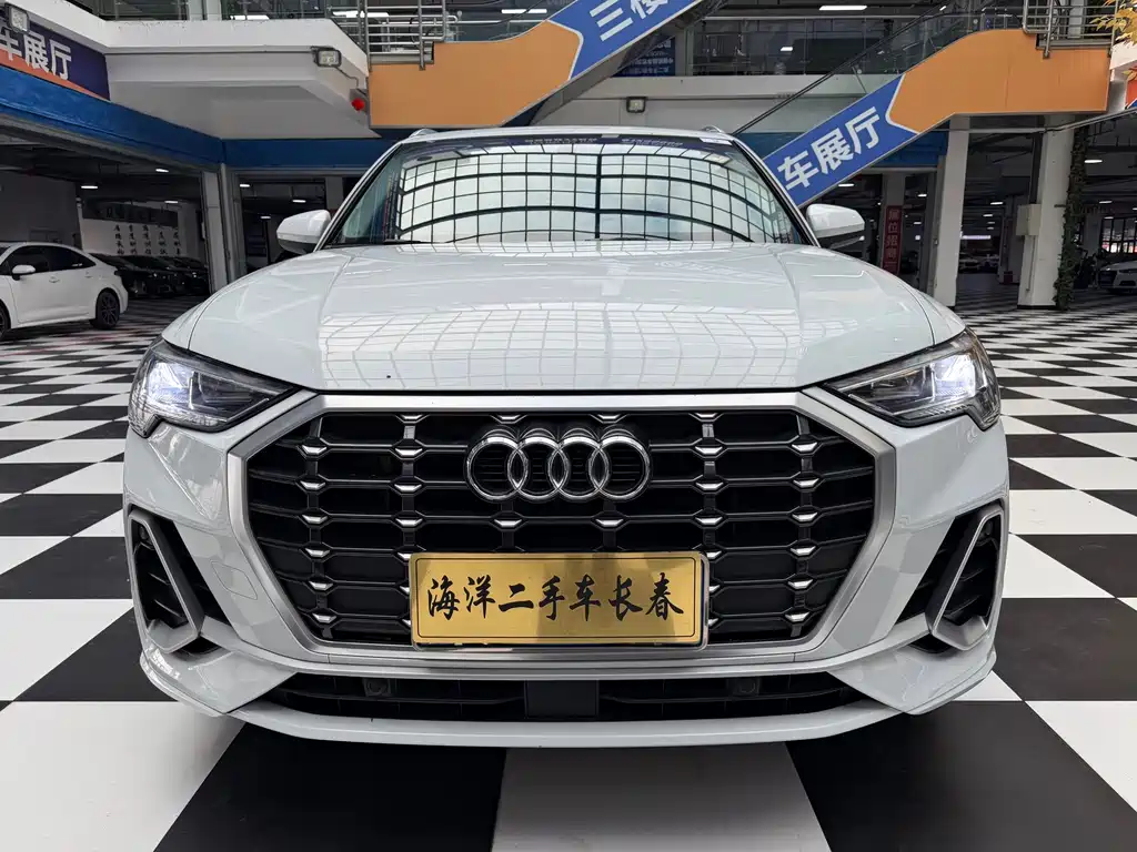 Audi Q3 — миниатюра 2