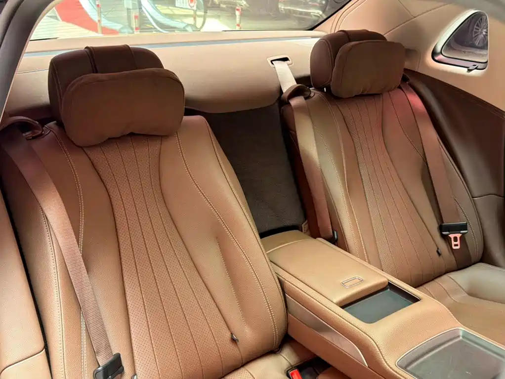 Mercedes-Benz E-Class — миниатюра 19