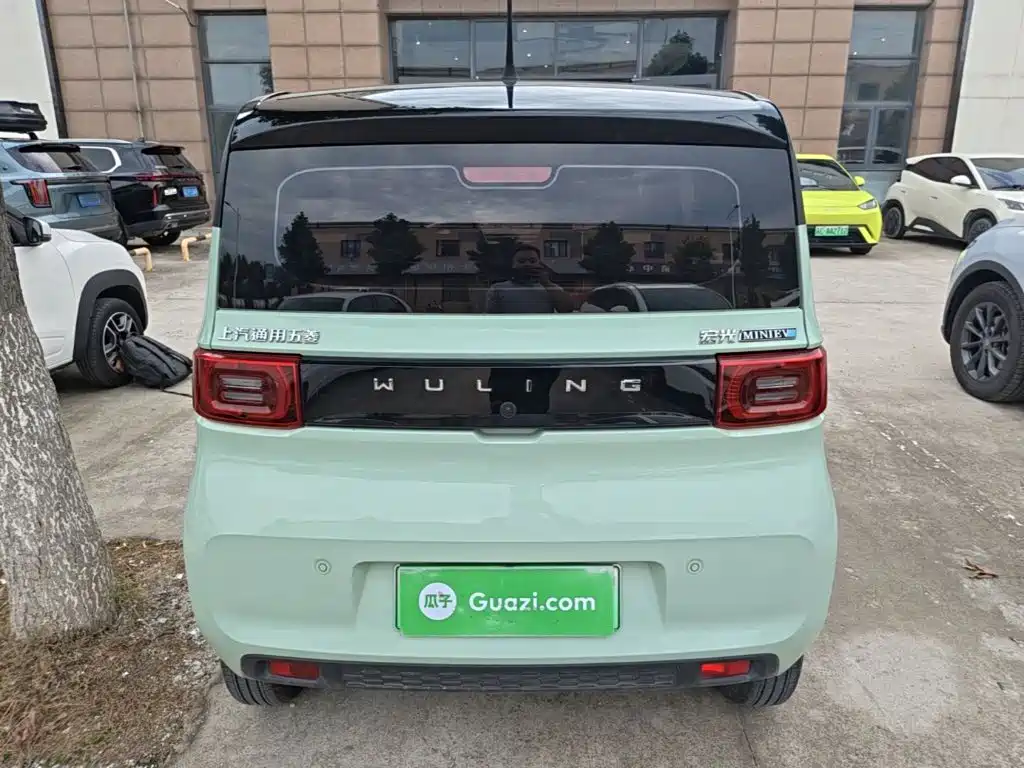 Wuling MINIEV — миниатюра 6