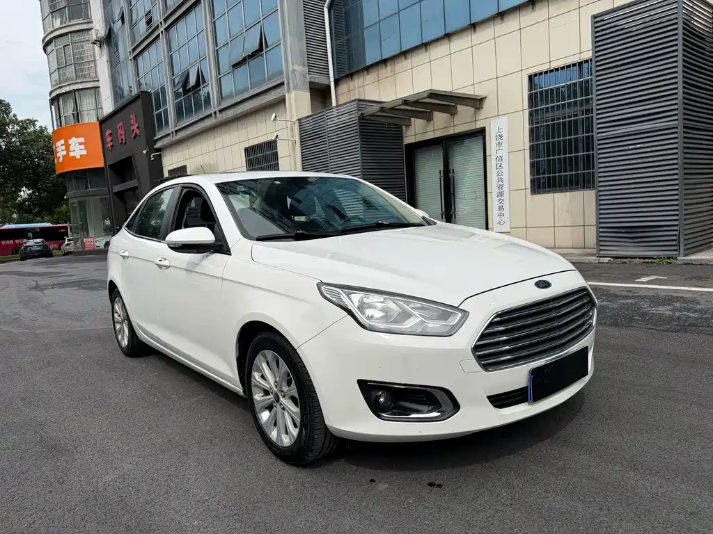 Ford Escort — миниатюра 3