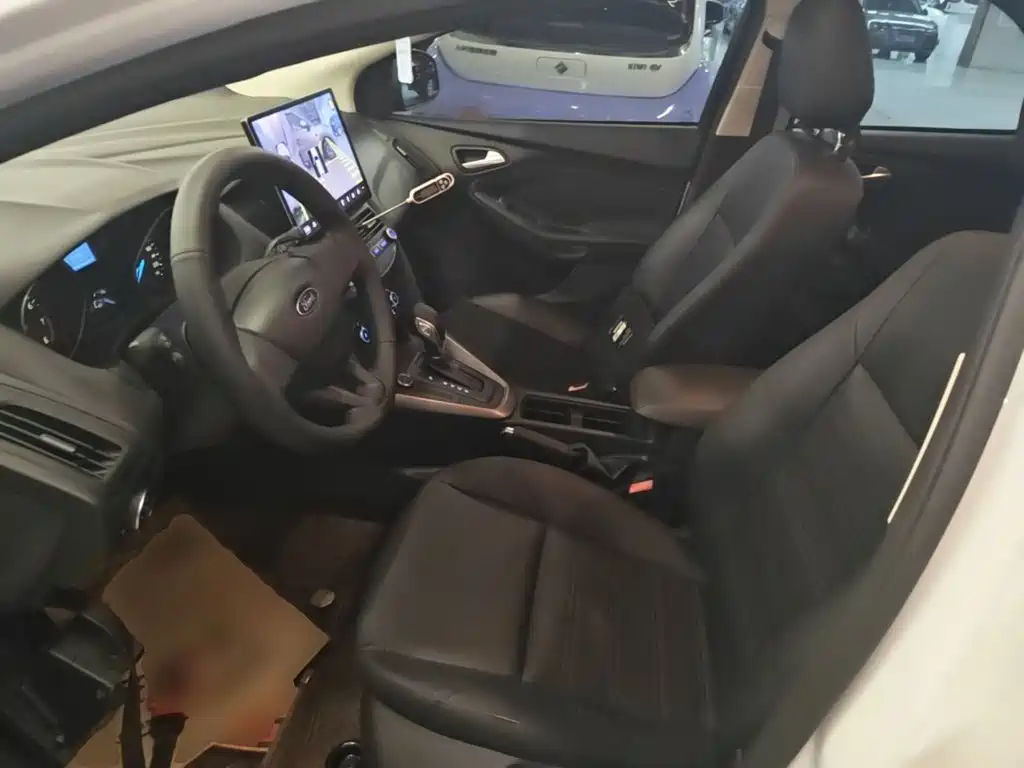 Ford Focus — миниатюра 15