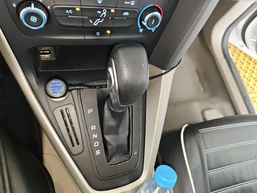 Ford Focus — миниатюра 11