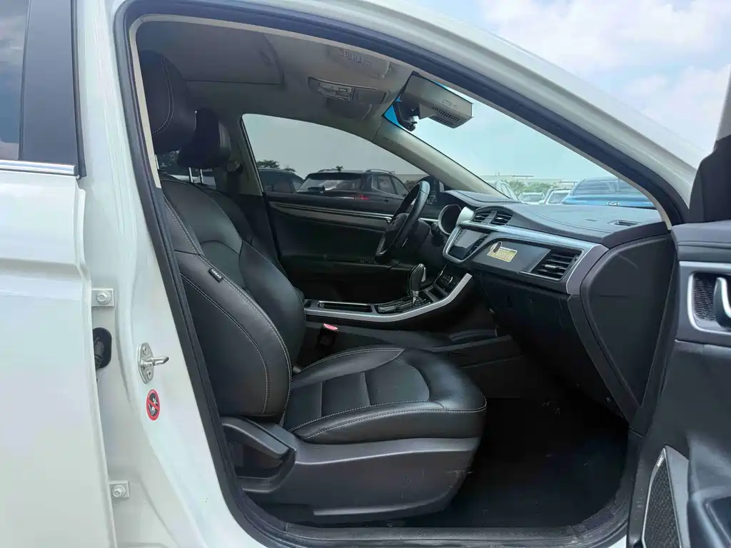 Geely Emgrand GL — миниатюра 6