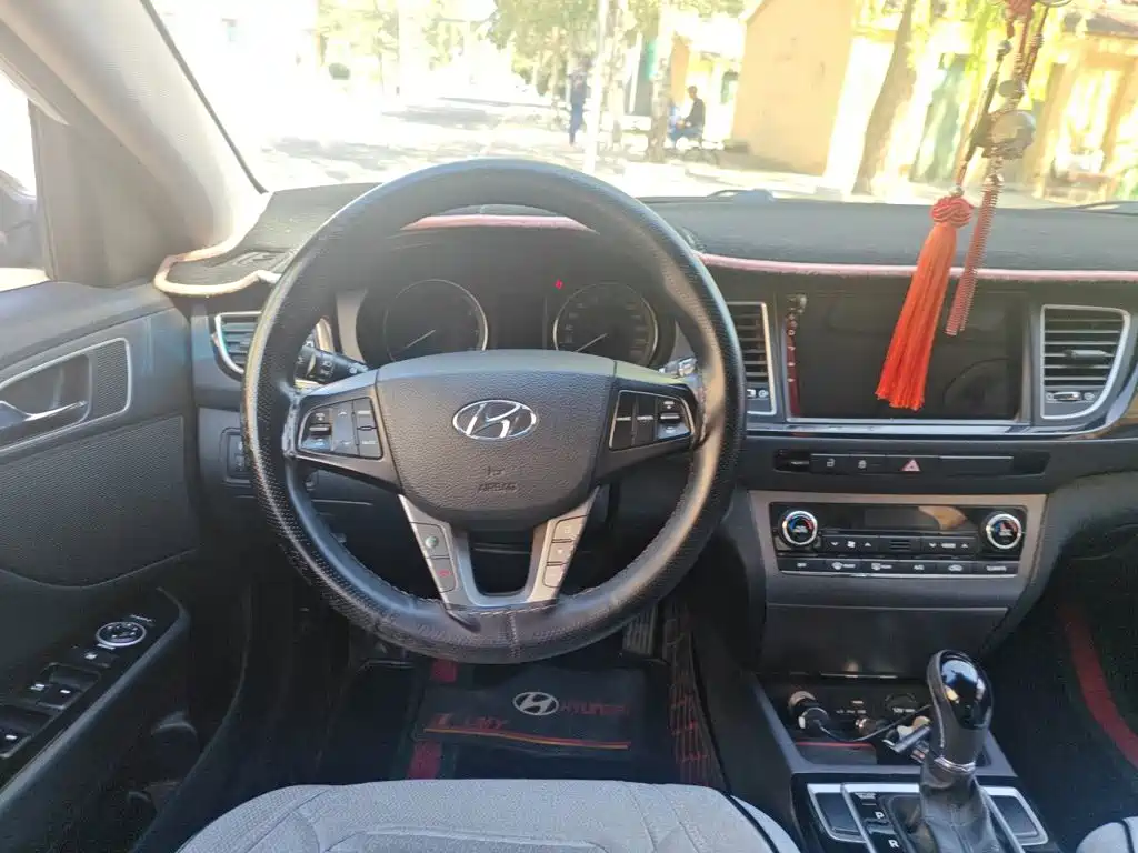 Hyundai Mistra — миниатюра 6