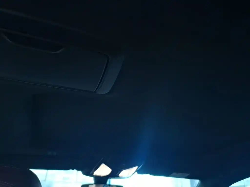BMW 5 Series New Energy — миниатюра 18