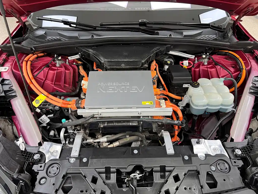 NIO ES6 — миниатюра 32