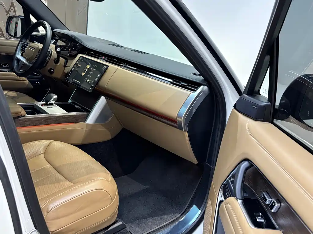 Land Rover Range Rover — миниатюра 16