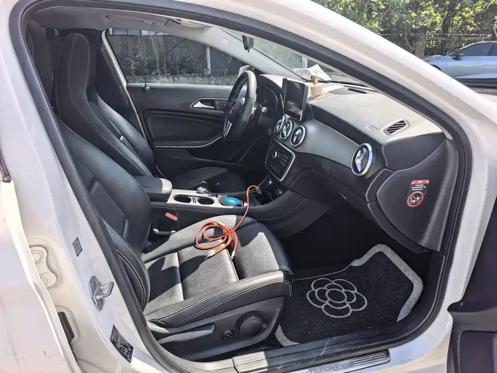 Mercedes-Benz GLA — миниатюра 7