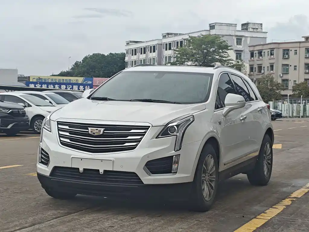 Купить Cadillac XT5