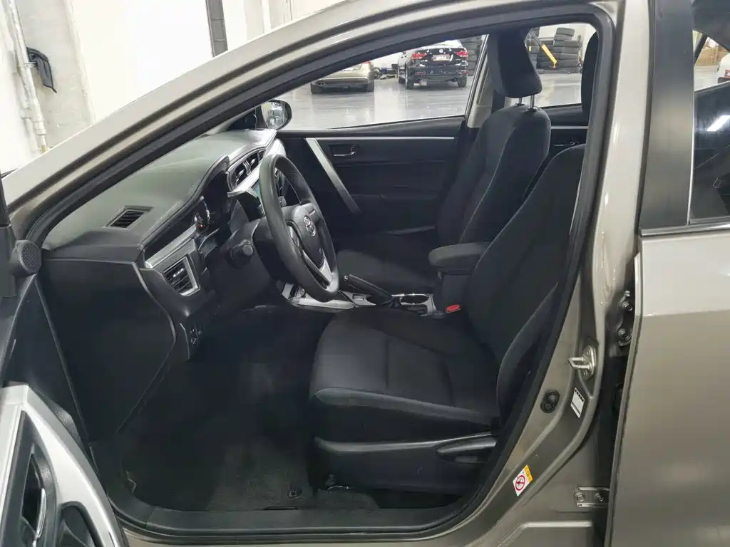 Toyota Corolla — миниатюра 10