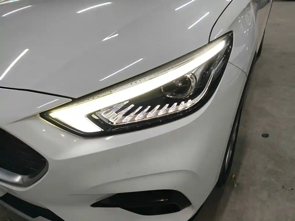 MG ZS — миниатюра 24