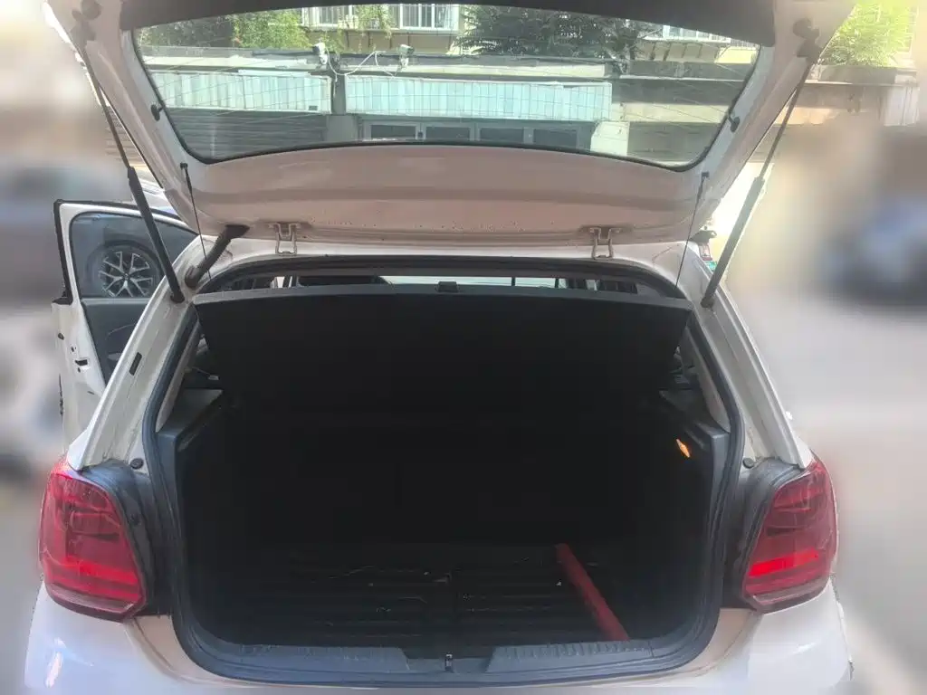 Volkswagen Polo — миниатюра 15
