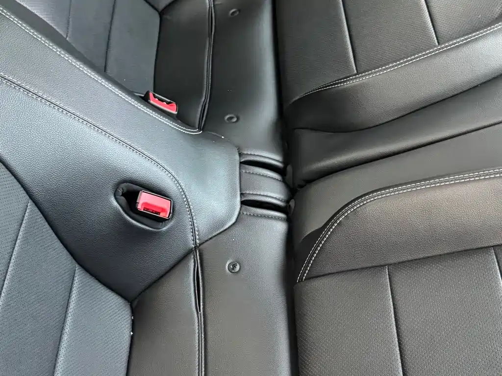 Ford Mustang — миниатюра 6