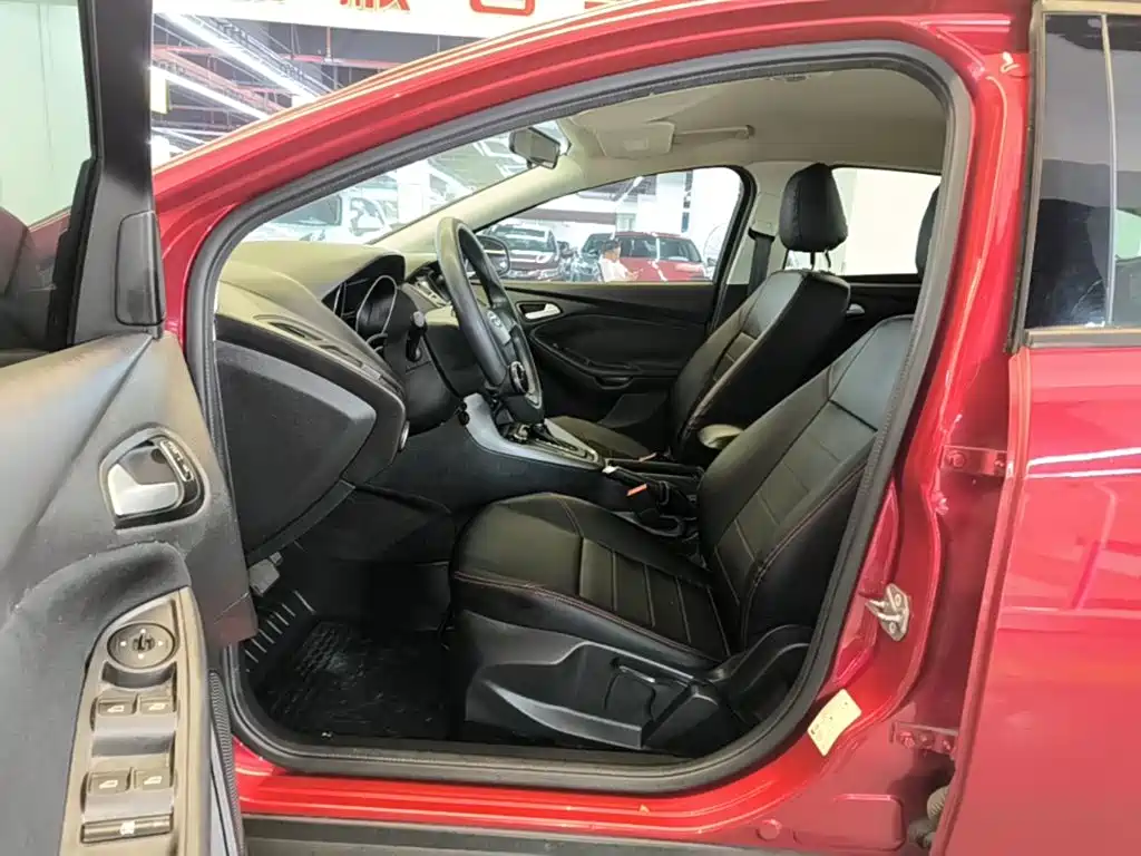 Ford Focus — миниатюра 16