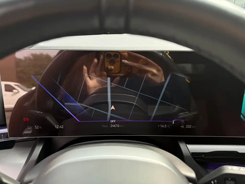 BMW i5 — миниатюра 9