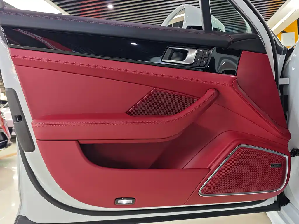 Porsche Panamera — миниатюра 7