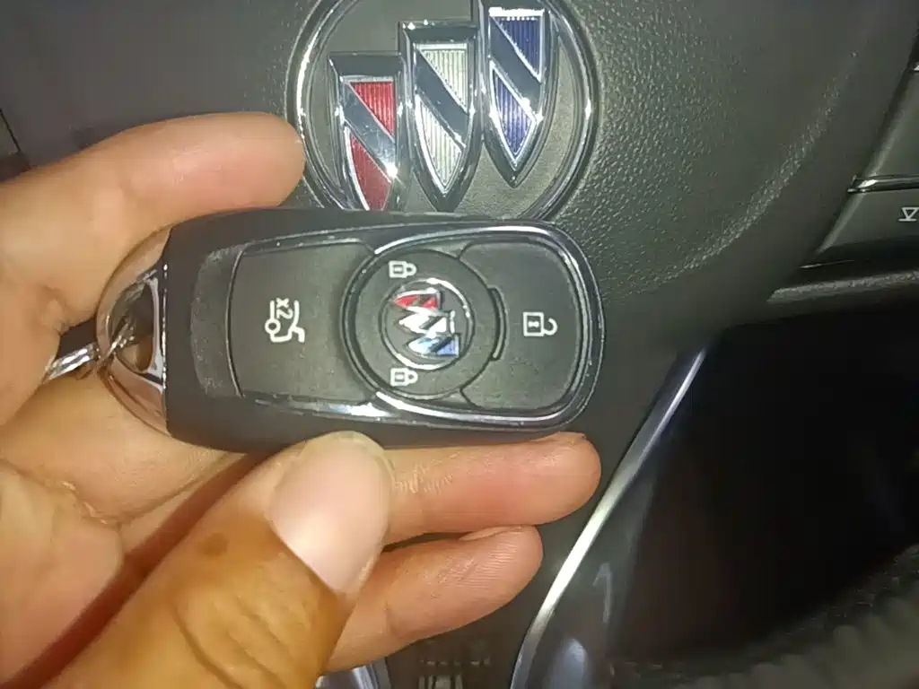 Buick Verano — миниатюра 9