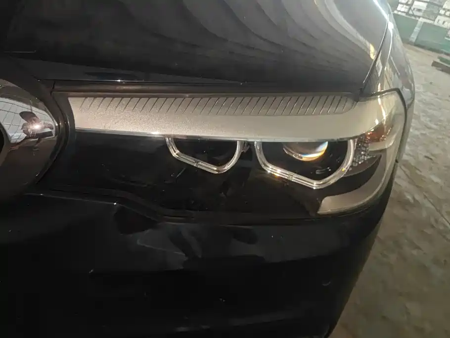 BMW 5 Series — миниатюра 5