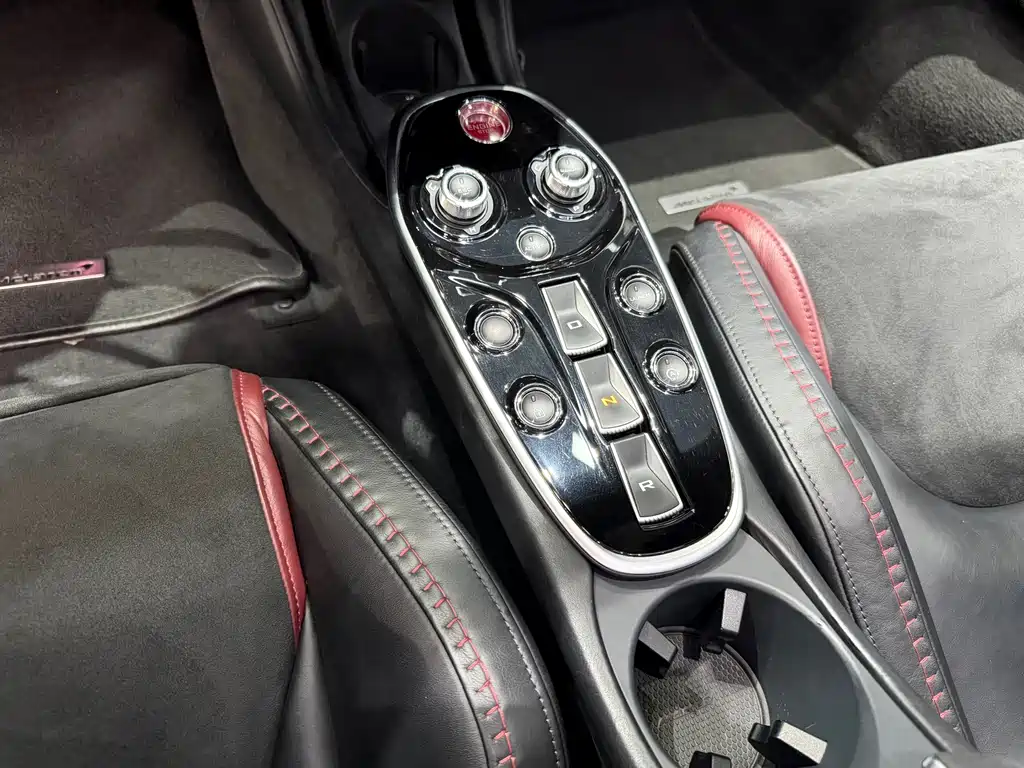 McLaren GT — миниатюра 8