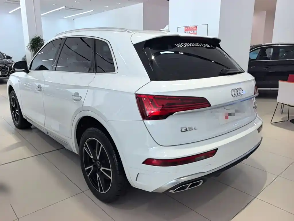 Audi Q5L — миниатюра 5