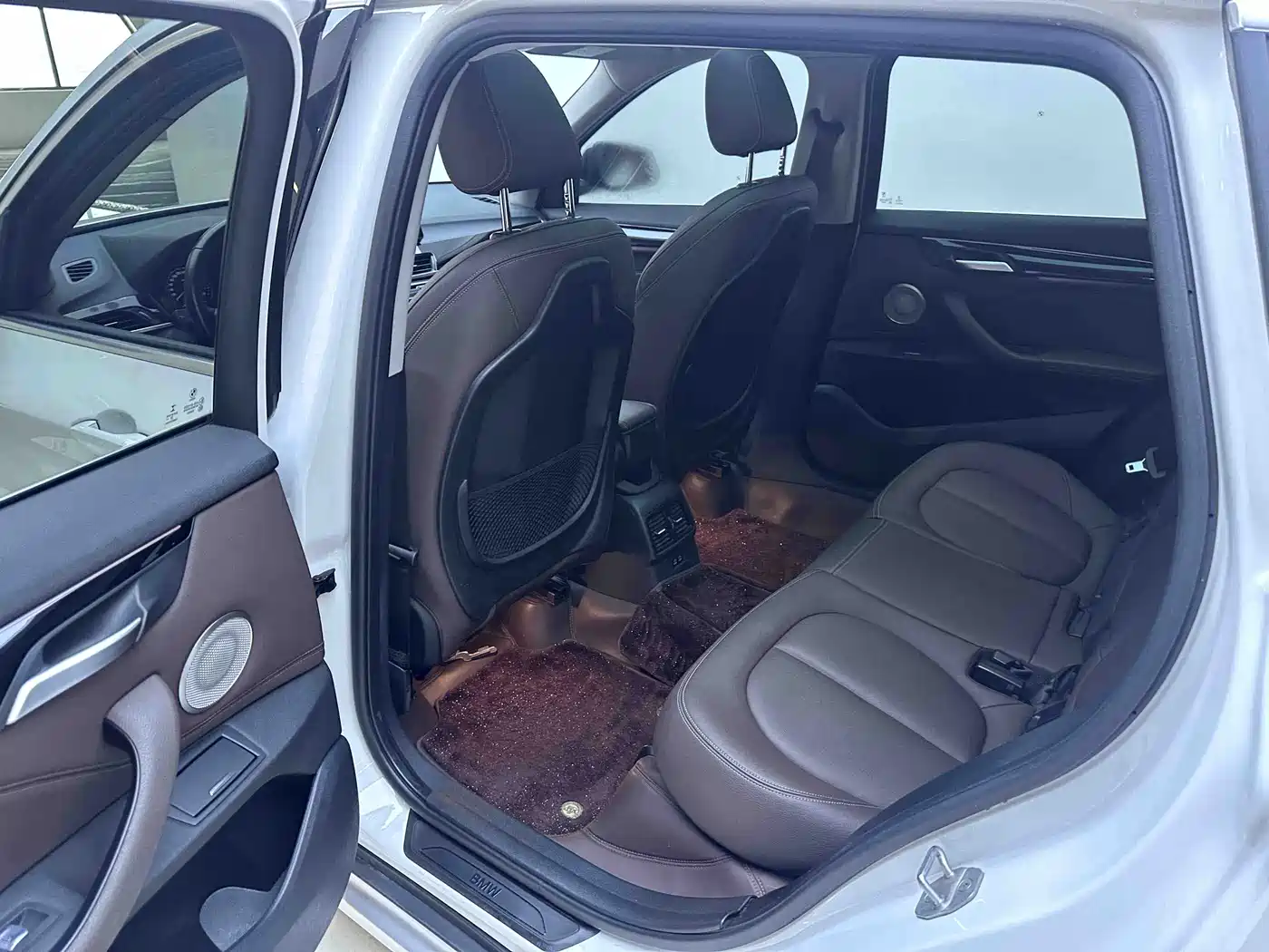 BMW X1 id 4669312 из Китая 11
