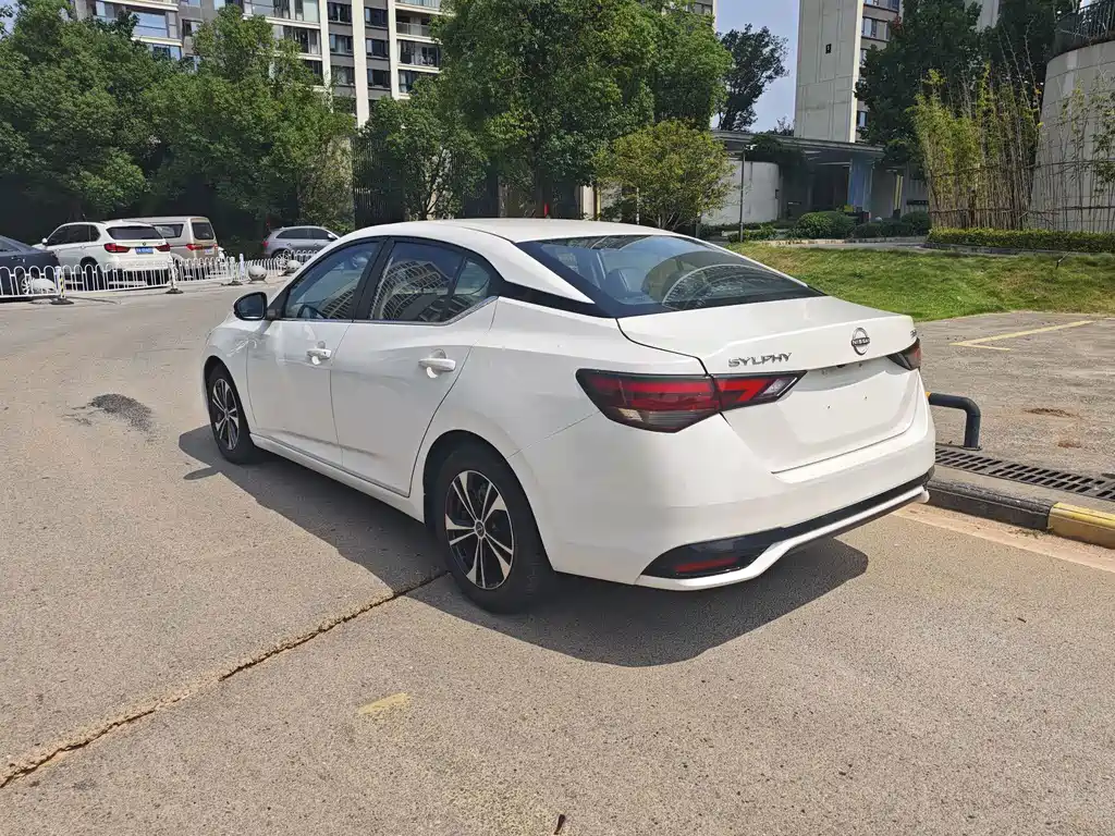 Nissan Sylphy — миниатюра 5
