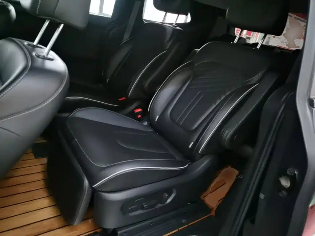 Hyundai Custo — миниатюра 17