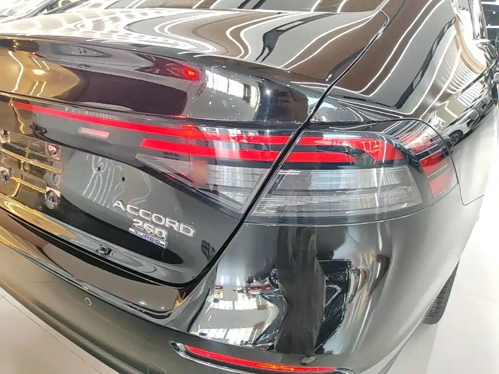Honda Accord — миниатюра 8