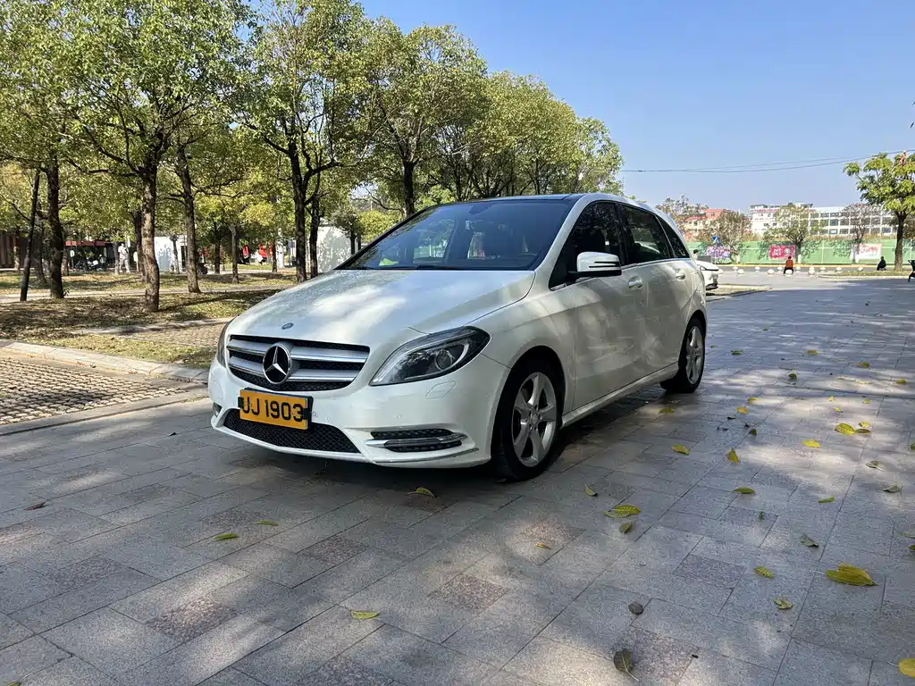 Mercedes-Benz B-Class 2015