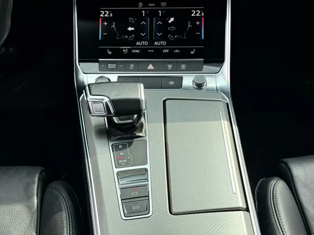 Audi A6L — миниатюра 12