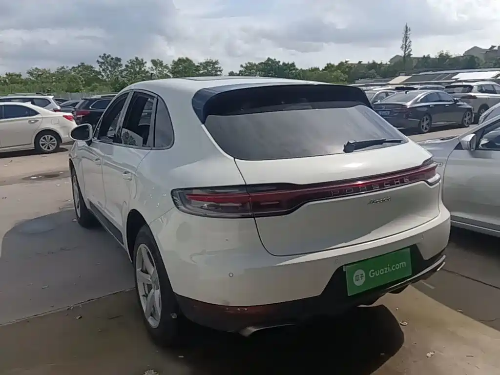 Porsche Macan — миниатюра 5