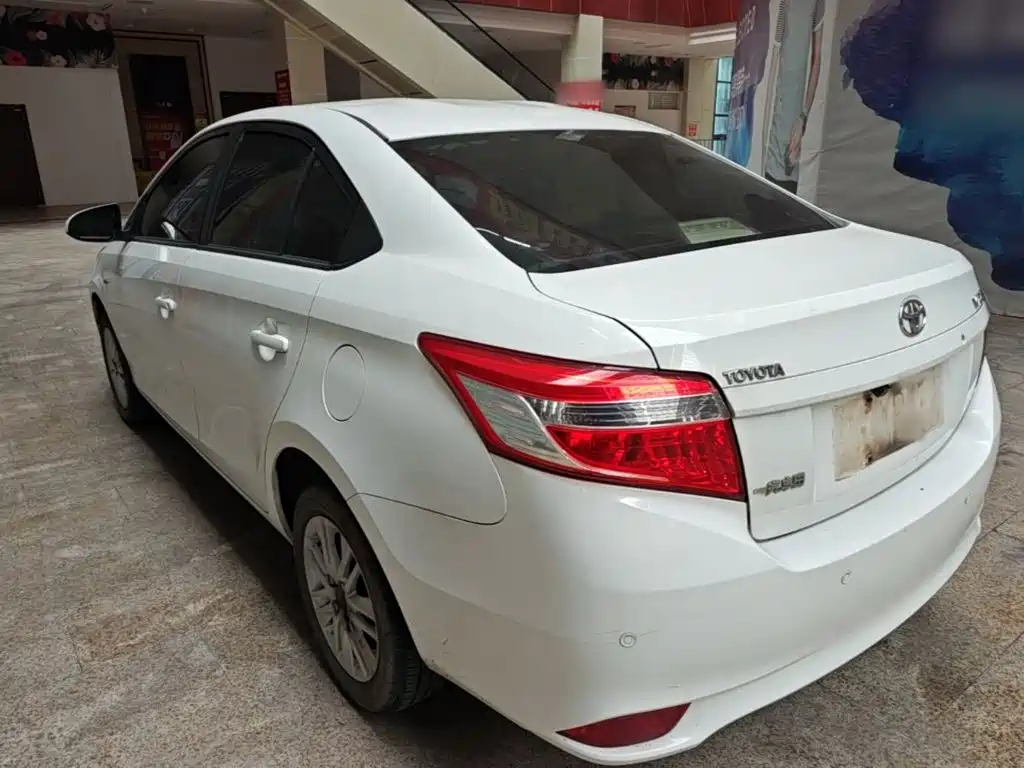 Toyota Vios — миниатюра 5