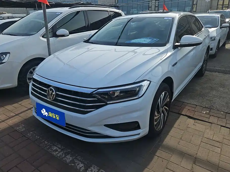 Volkswagen Sagitar