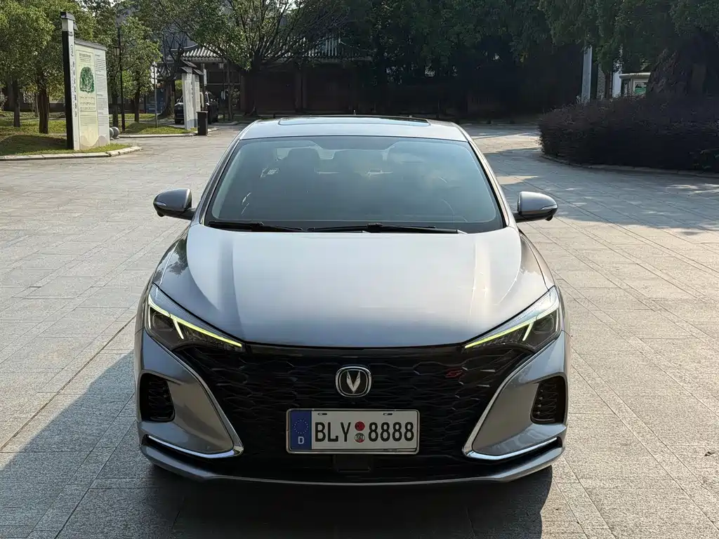 Changan Eado — миниатюра 2