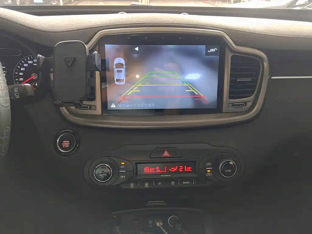 Kia Sorento — миниатюра 13