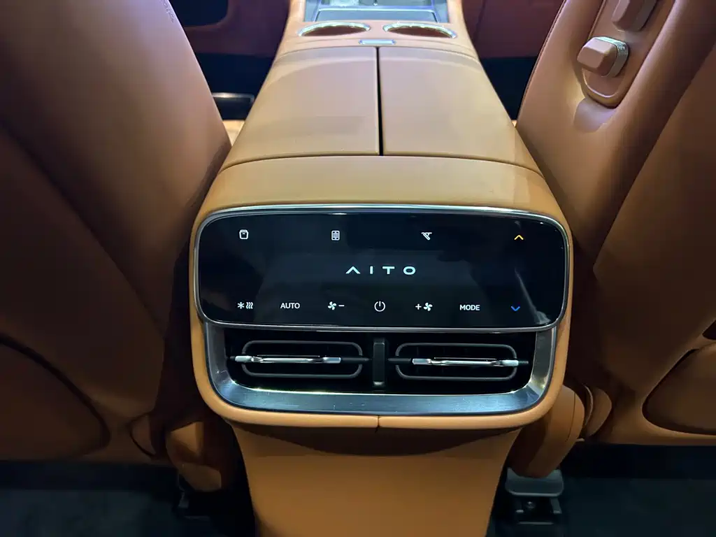 AITO AITO M7 — миниатюра 10