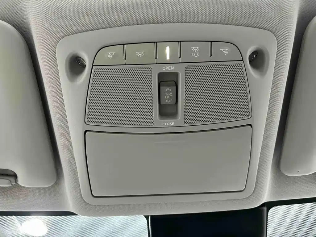Nissan X-Trail — миниатюра 14
