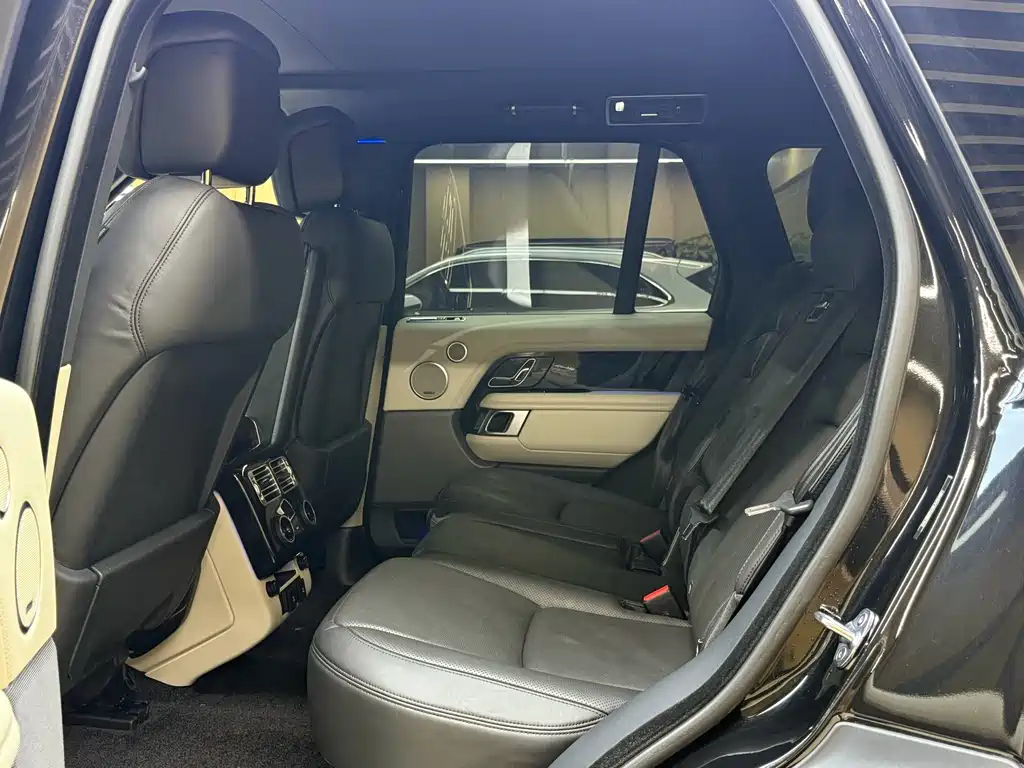 Land Rover Range Rover — миниатюра 9
