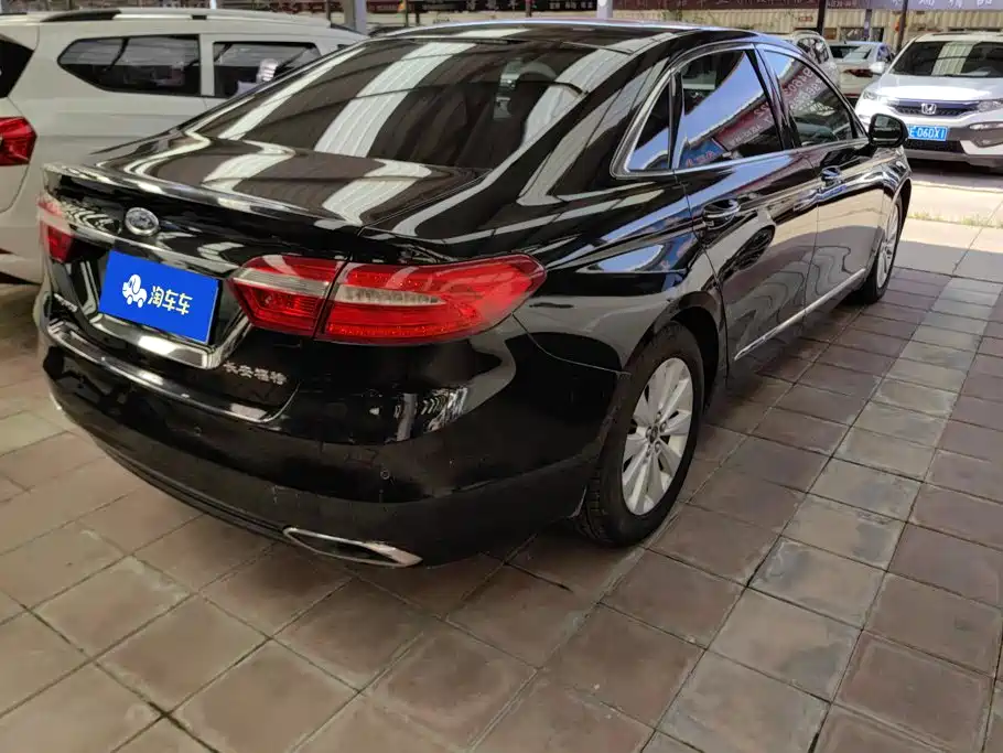 Ford Taurus — миниатюра 3