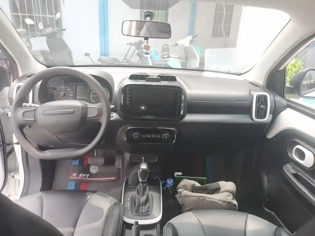 Roewe Clever — миниатюра 10