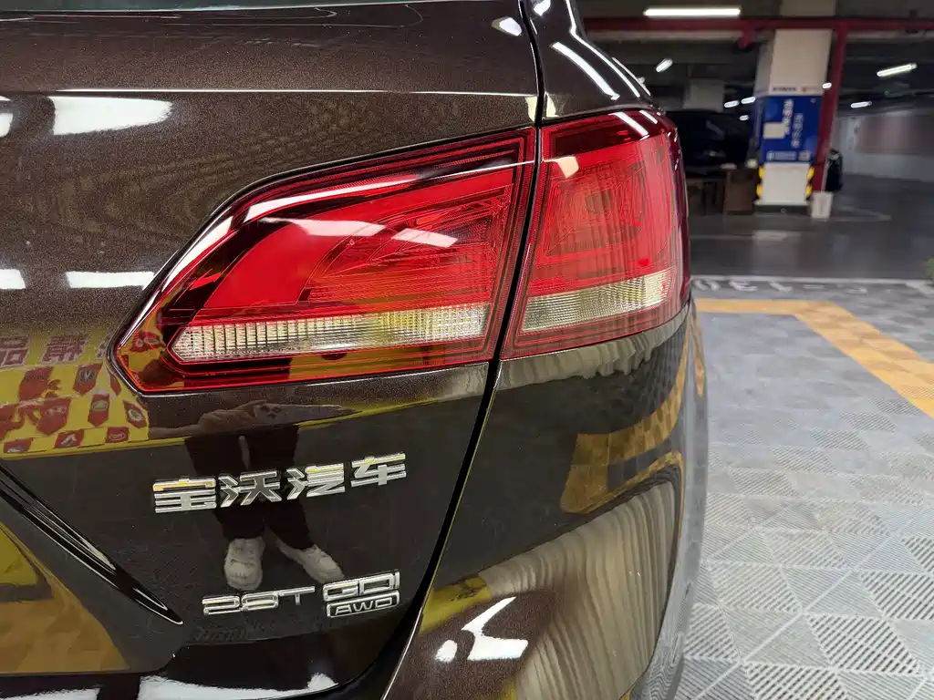 Borgward BX7 — миниатюра 13