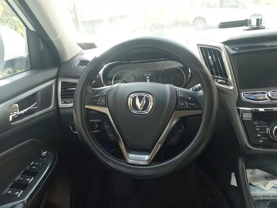 Changan CS75 — миниатюра 15