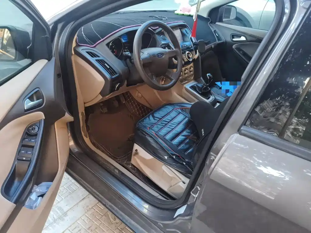 Ford Focus — миниатюра 14