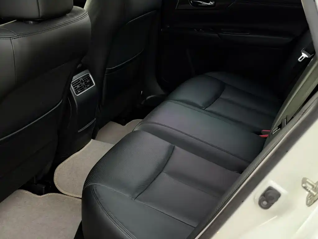 Nissan Teana — миниатюра 12