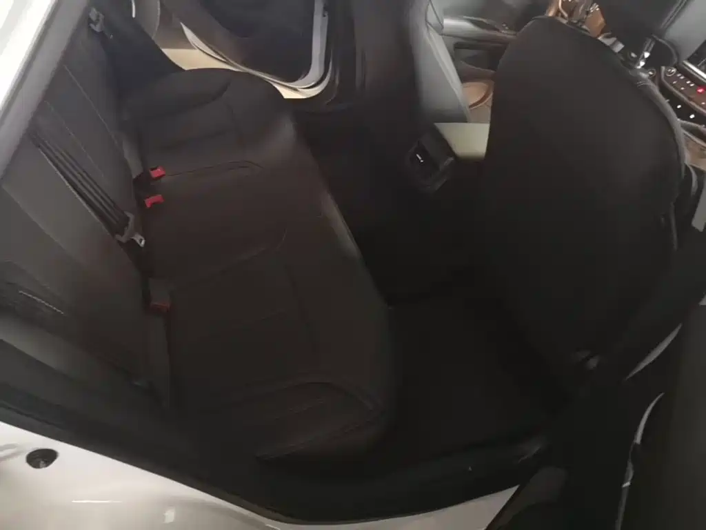 Buick Excelle — миниатюра 13