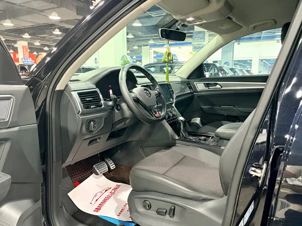 Volkswagen Teramont — миниатюра 7