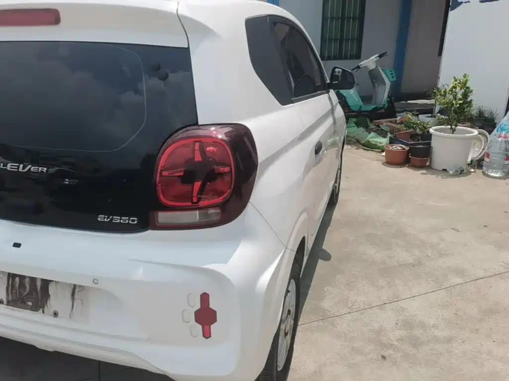 Roewe Clever — миниатюра 8