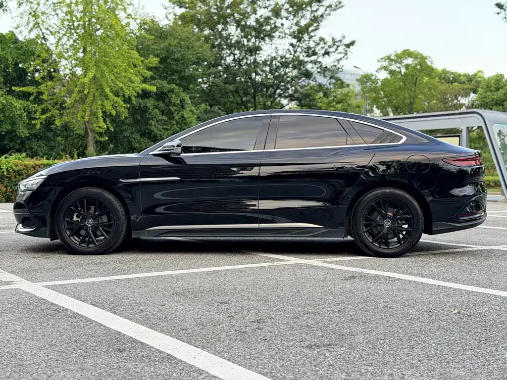 BYD Han — миниатюра 7