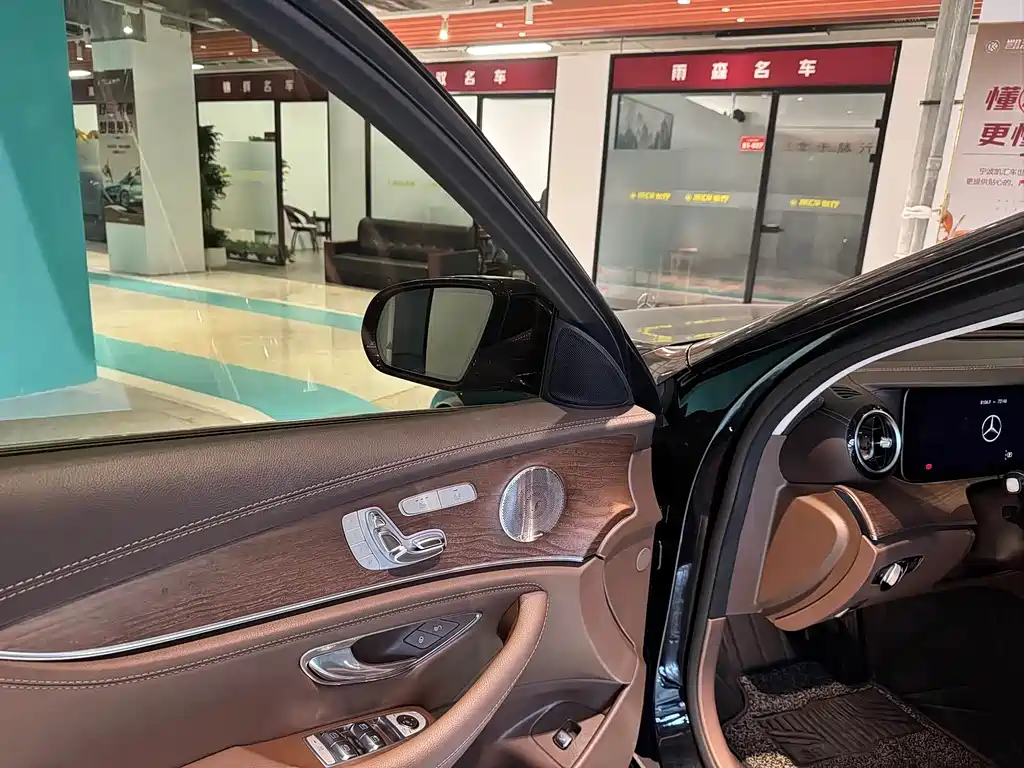 Mercedes-Benz E-Class E 2021 E 300 L Luxury